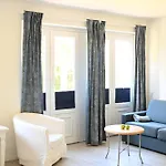 Hotel Landsitzhotel Und Seminarium Peterhof 4*