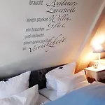 Hotel Landsitzhotel Und Seminarium Peterhof 4*