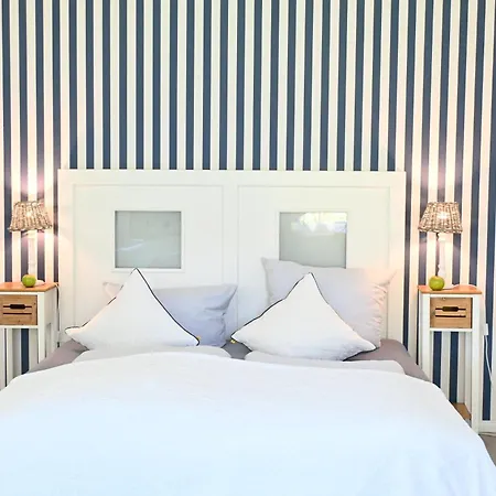 מלון Landsitzhotel Und Seminarium Peterhof