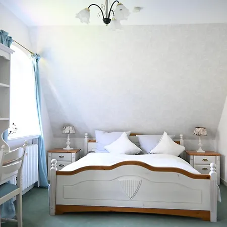 Landsitzhotel Und Seminarium Peterhof Hotel