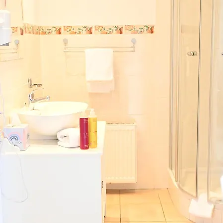 Landsitzhotel Und Seminarium Peterhof Hotel Hodorf