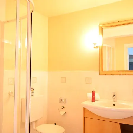 Hotel Landsitzhotel Und Seminarium Peterhof 4*