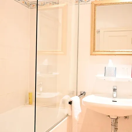 Landsitzhotel Und Seminarium Peterhof Hotel Hodorf