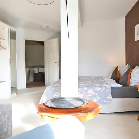 Landsitzhotel Und Seminarium Peterhof 4*