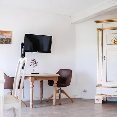 מלון Landsitzhotel Und Seminarium Peterhof 4*