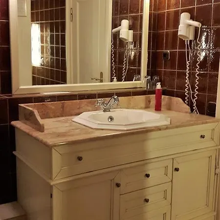 Landsitzhotel Und Seminarium Peterhof 4* Hodorf