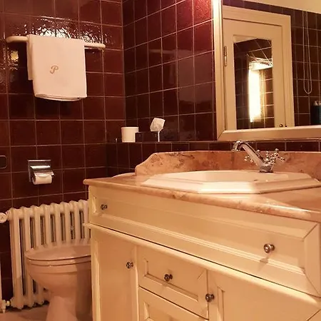 Hotel Landsitzhotel Und Seminarium Peterhof 4*