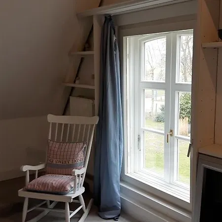 Hotel Landsitzhotel Und Seminarium Peterhof 4*